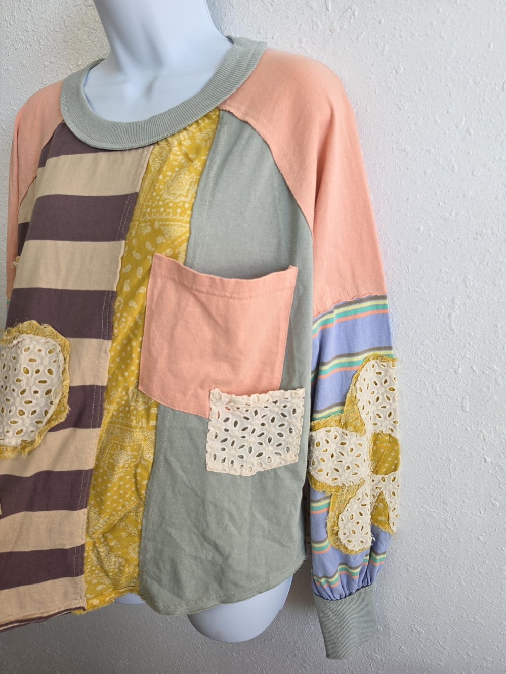 Everyday Chic Patchwork Floral Eyelet Mixed Media Boho Top Small - Picture 8 of 11